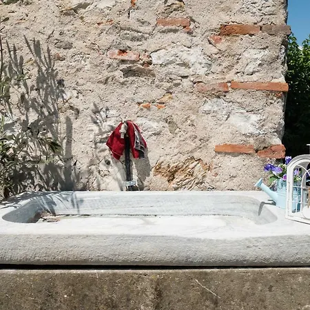 The Lovers Lucca